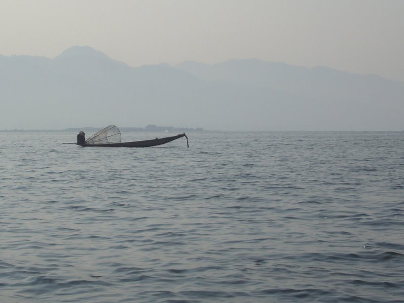 Travel - Myanmar - Inle Lake - First Boat Trip - Out onto the lake